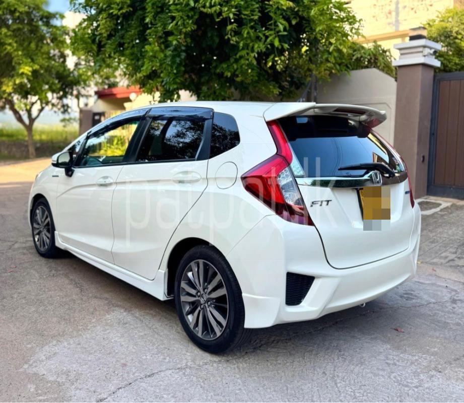 Advertisement image 4