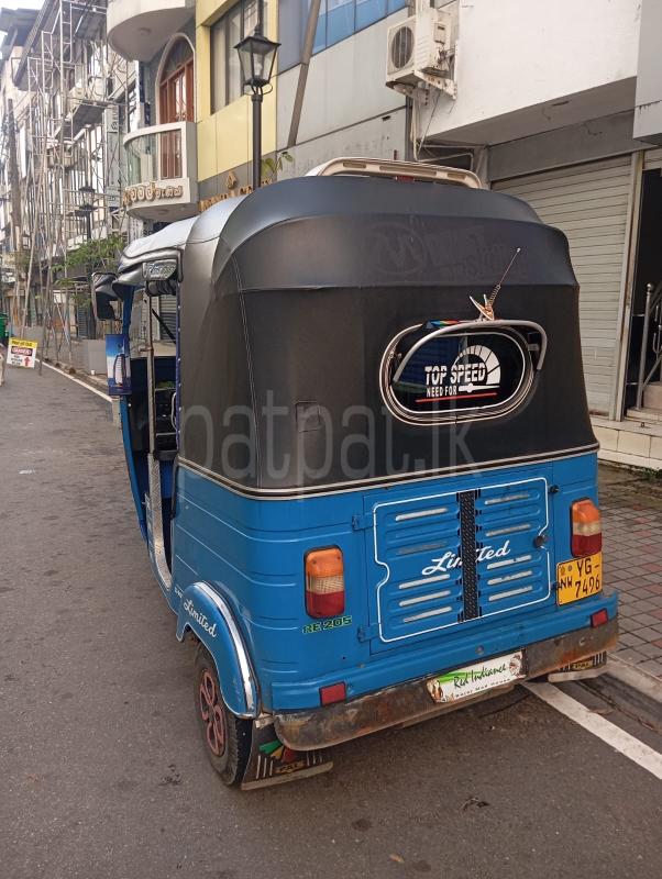 Bajaj Three Wheel 2011 - பயன்படுத்தப்பட்டது முச்சக்கர வண்டி sale in Sri Lanka - patpat.lk