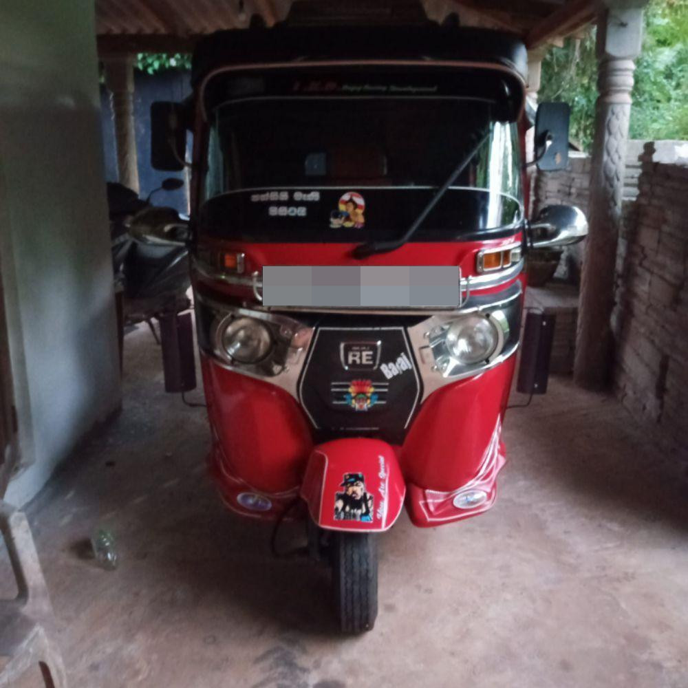 Bajaj Three Wheel 2015 - பயன்படுத்தப்பட்டது முச்சக்கர வண்டி sale in Sri Lanka - patpat.lk