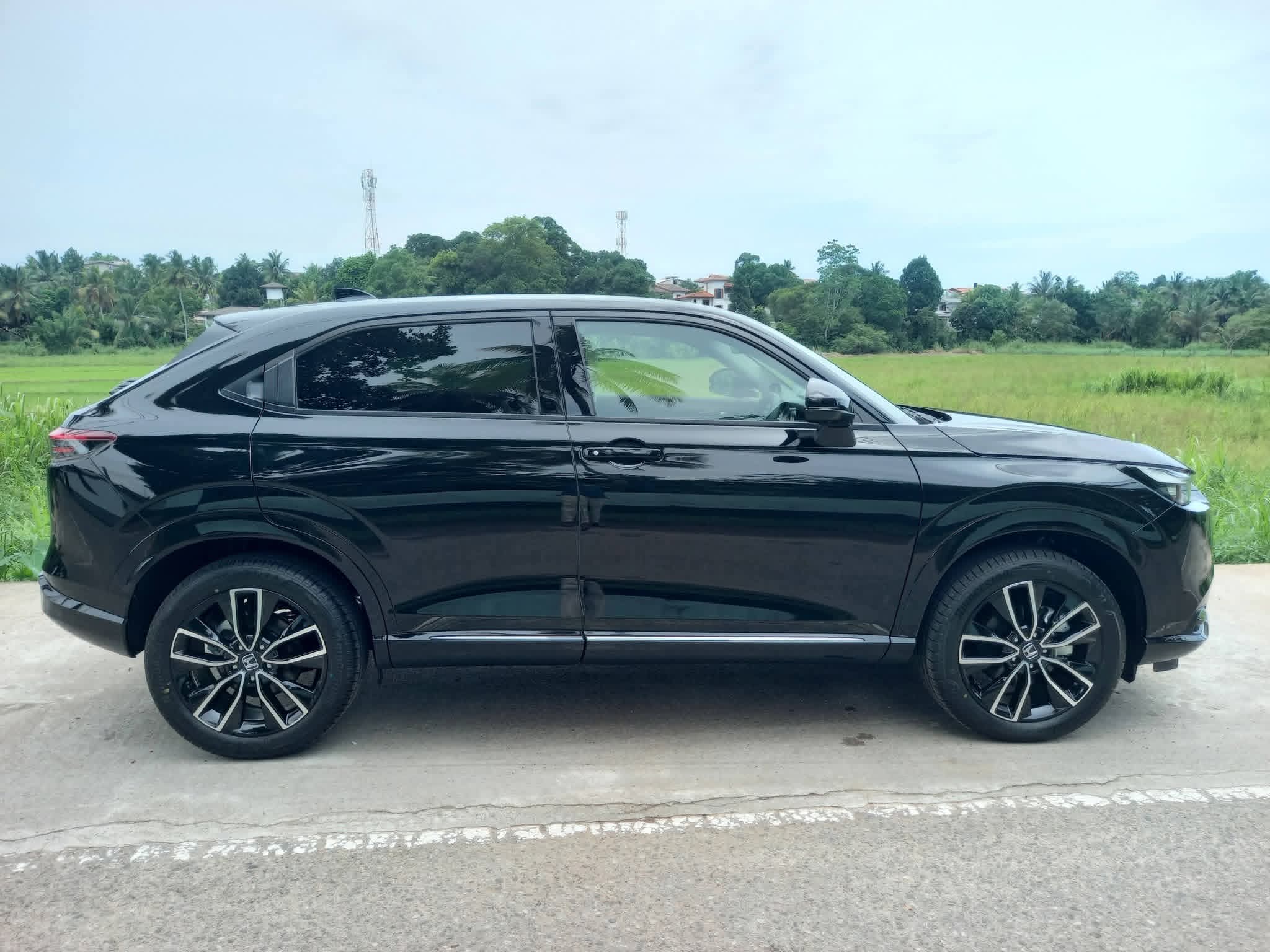 Honda Vezel 2025 - சான்றளிக்கப்பட்டது SUV sale in Sri Lanka - patpat.lk