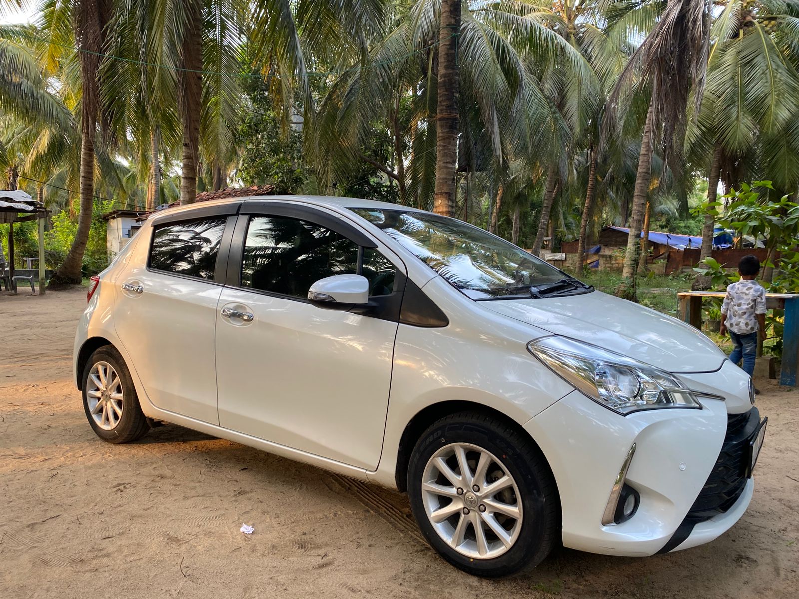 Toyota Vitz 2018 - பயன்படுத்தப்பட்டது கார் sale in Sri Lanka - patpat.lk