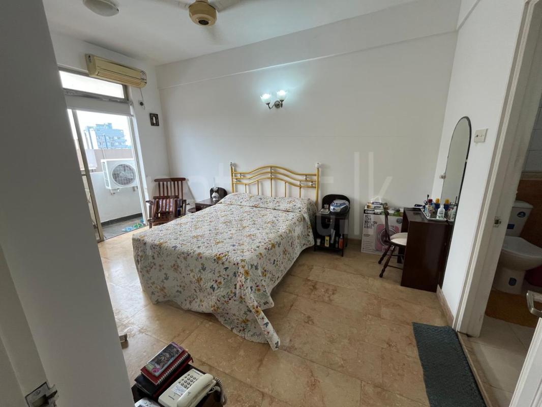 Furnished Apartment for Sale in Wellawatta (Colombo 06)