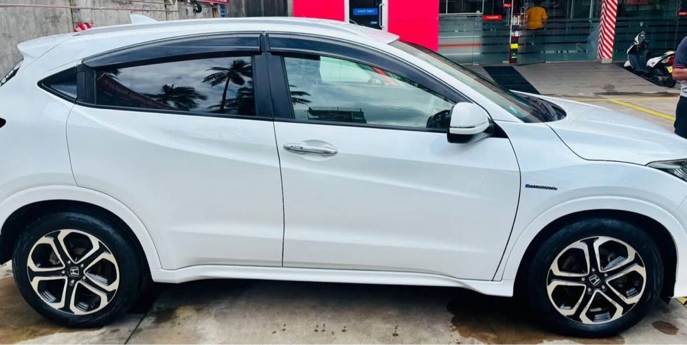 Honda Vezel 2014 - பயன்படுத்தப்பட்டது SUV sale in Sri Lanka - patpat.lk