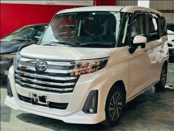 Toyota Roomy 2023 - மறுசீரமைக்கப்பட்டது வேன் sale in Sri Lanka - patpat.lk