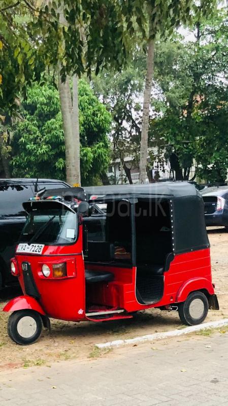 Bajaj Three Wheel 2010 - பயன்படுத்தப்பட்டது முச்சக்கர வண்டி sale in Sri Lanka - patpat.lk