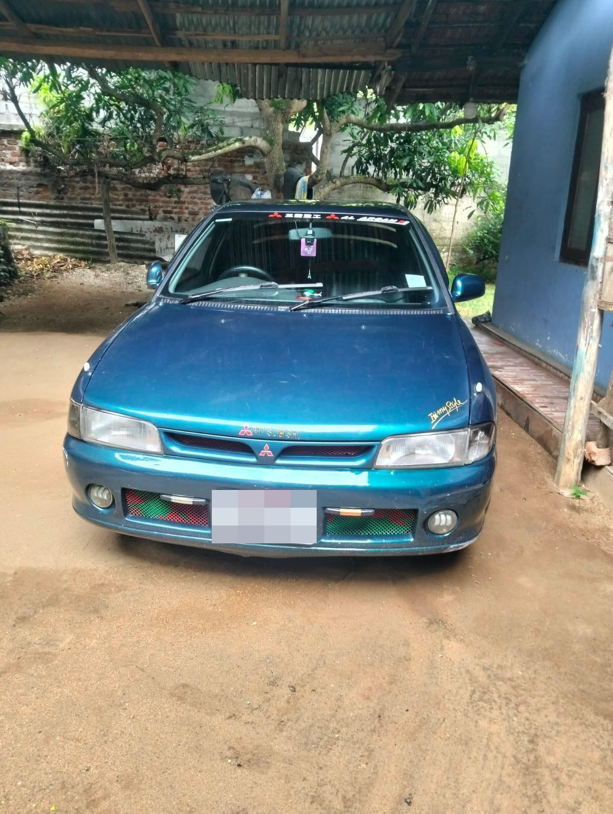 Mitsubishi CB8.labaro 1992 - பயன்படுத்தப்பட்டது கார் sale in Sri Lanka - patpat.lk