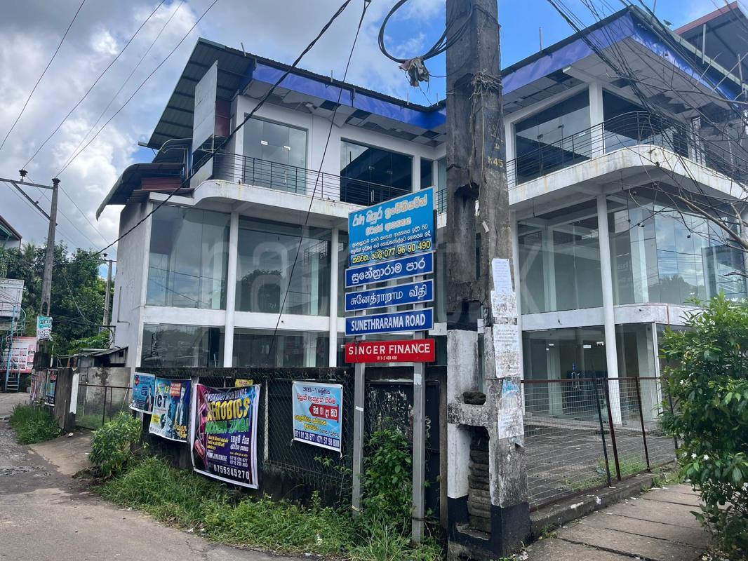 Advertisement image 5