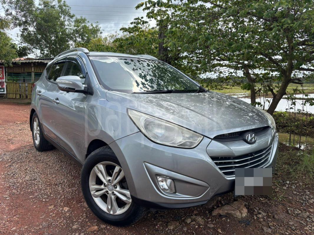 Hyundai Tucson 2011 - பயன்படுத்தப்பட்டது SUV sale in Sri Lanka - patpat.lk