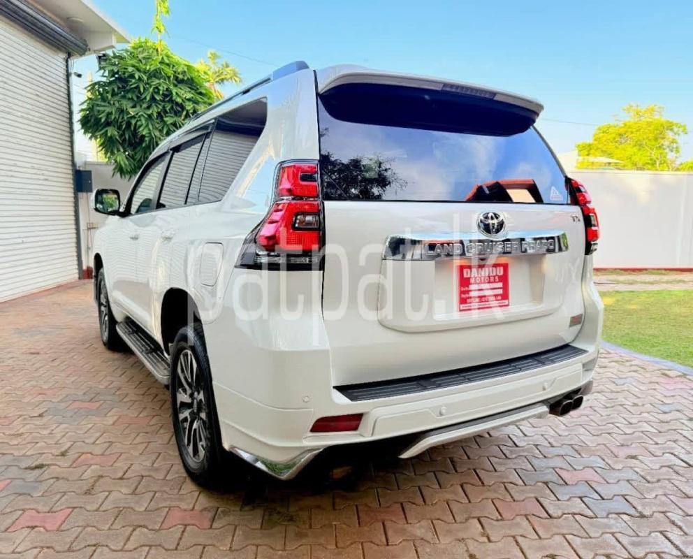 Advertisement image 3