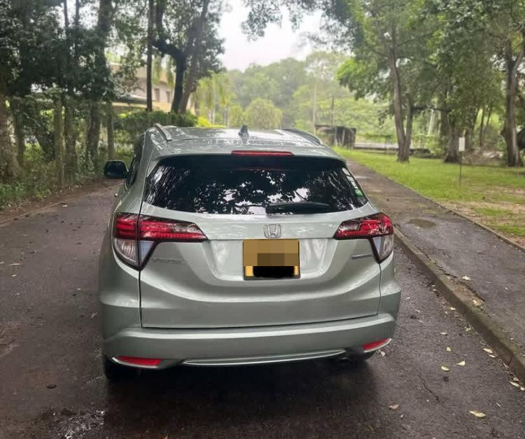 Honda Vezel 2015 - Used SUV sale in Sri Lanka - patpat.lk