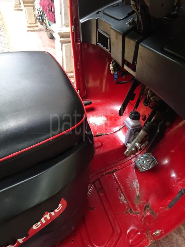 Bajaj Three Wheel 2019 - பயன்படுத்தப்பட்டது முச்சக்கர வண்டி sale in Sri Lanka - patpat.lk