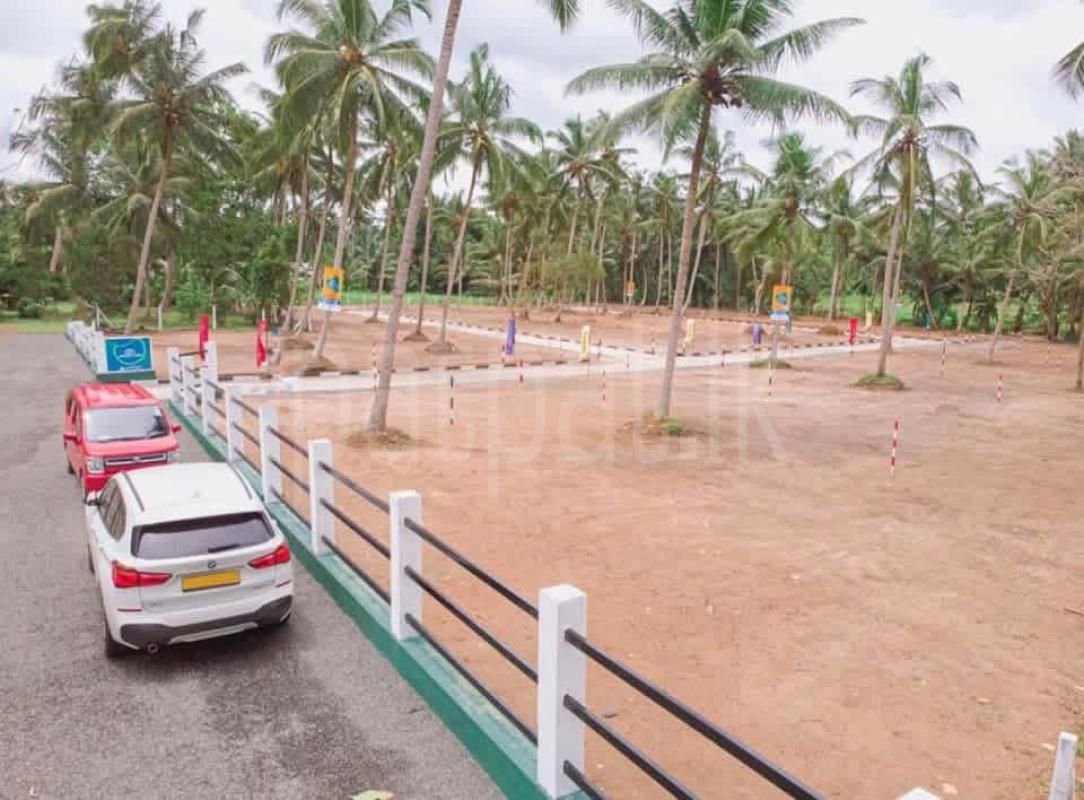 Residential Land for Sale in Veyangoda