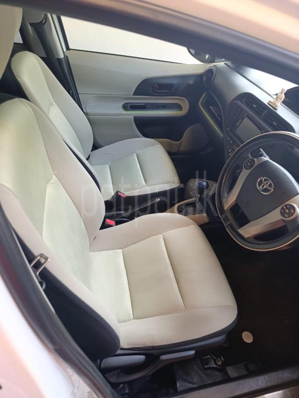 Toyota Aqua 2014 - பயன்படுத்தப்பட்டது கார் sale in Sri Lanka - patpat.lk