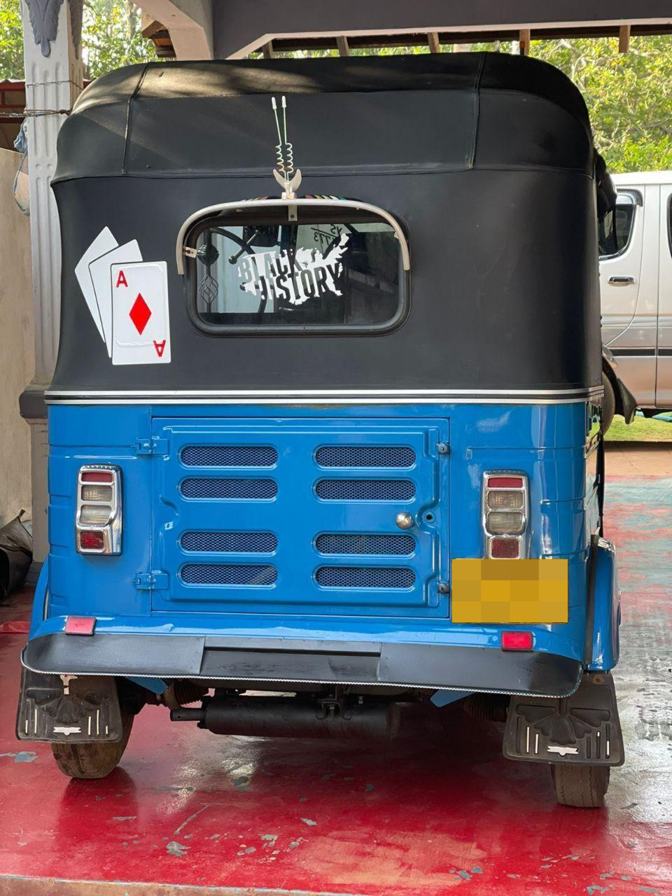 Bajaj Three Wheel 2011 - Used Three wheeler sale in Sri Lanka - patpat.lk