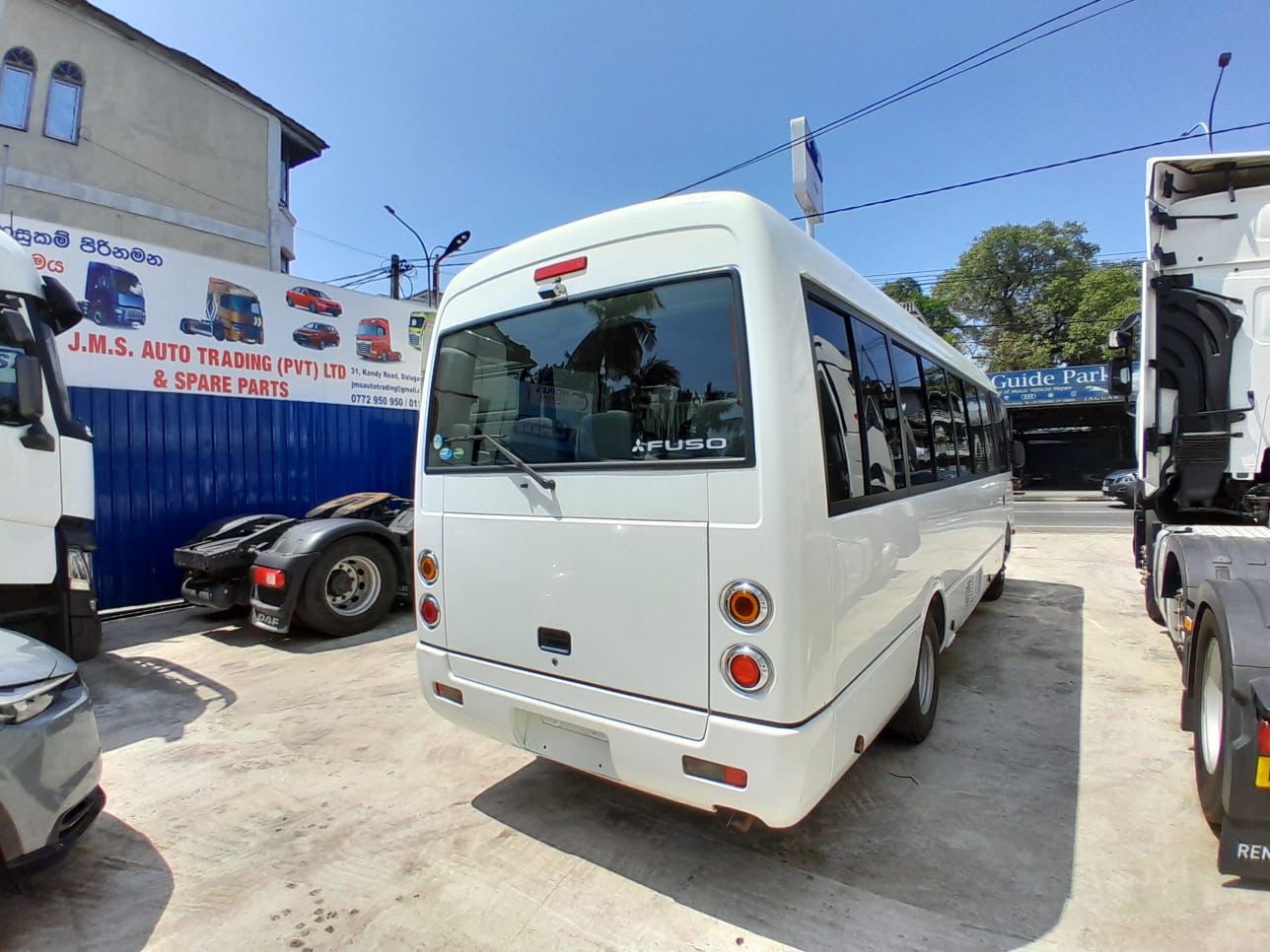 Mitsubishi Rosa 2022 - නැවත සකස් කල බස් රථය sale in Sri Lanka - patpat.lk