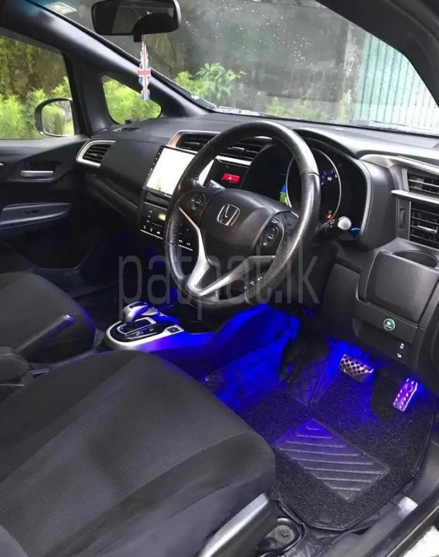 Honda Fit 2014 - භාවිතා කරන ලද කාර් sale in Sri Lanka - patpat.lk
