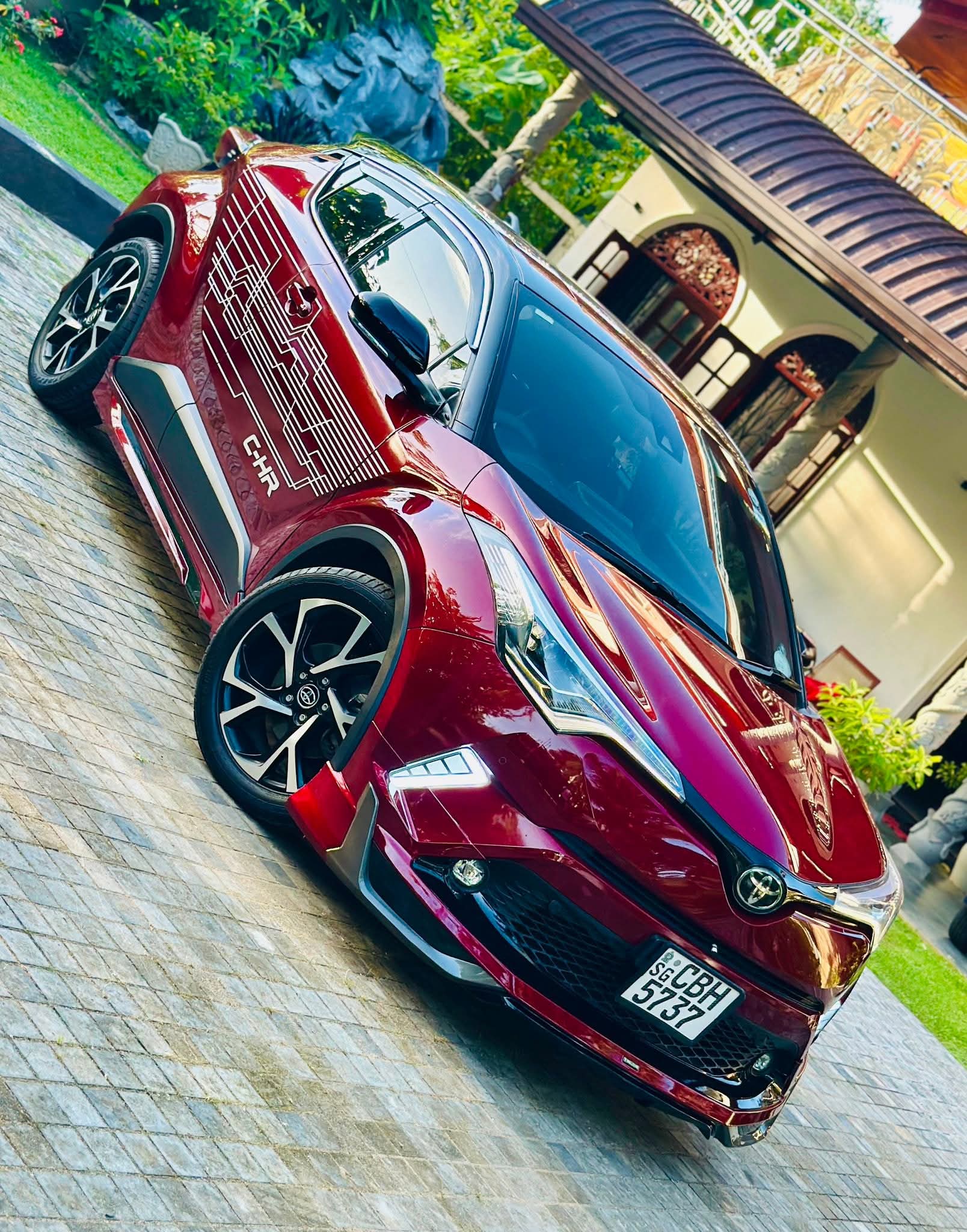Toyota CHR 2018 - பயன்படுத்தப்பட்டது SUV sale in Sri Lanka - patpat.lk