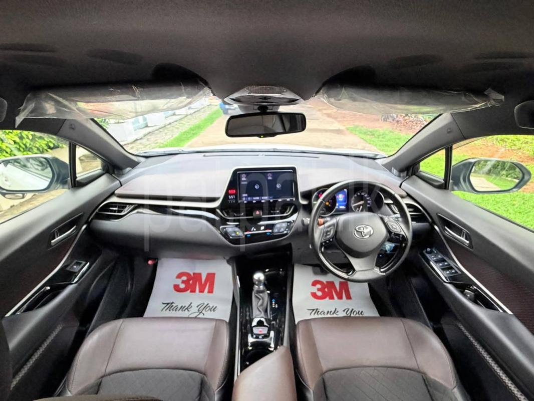 Toyota CHR 2018 - Used Car sale in Sri Lanka - patpat.lk