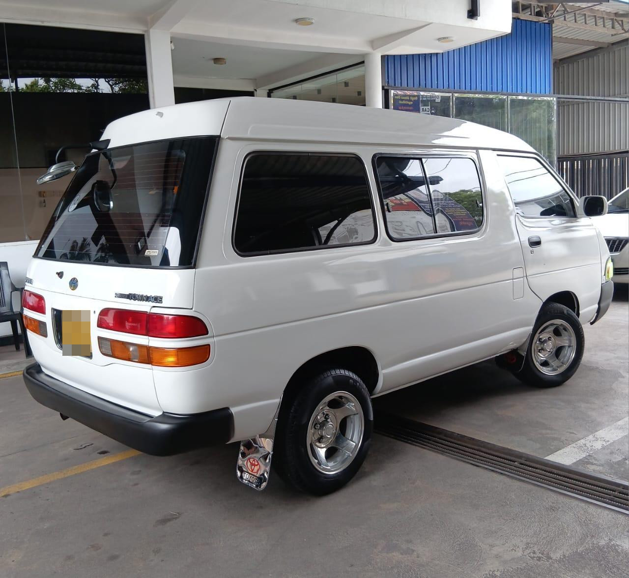 Toyota TownAce 1993 - Used Van sale in Sri Lanka - patpat.lk