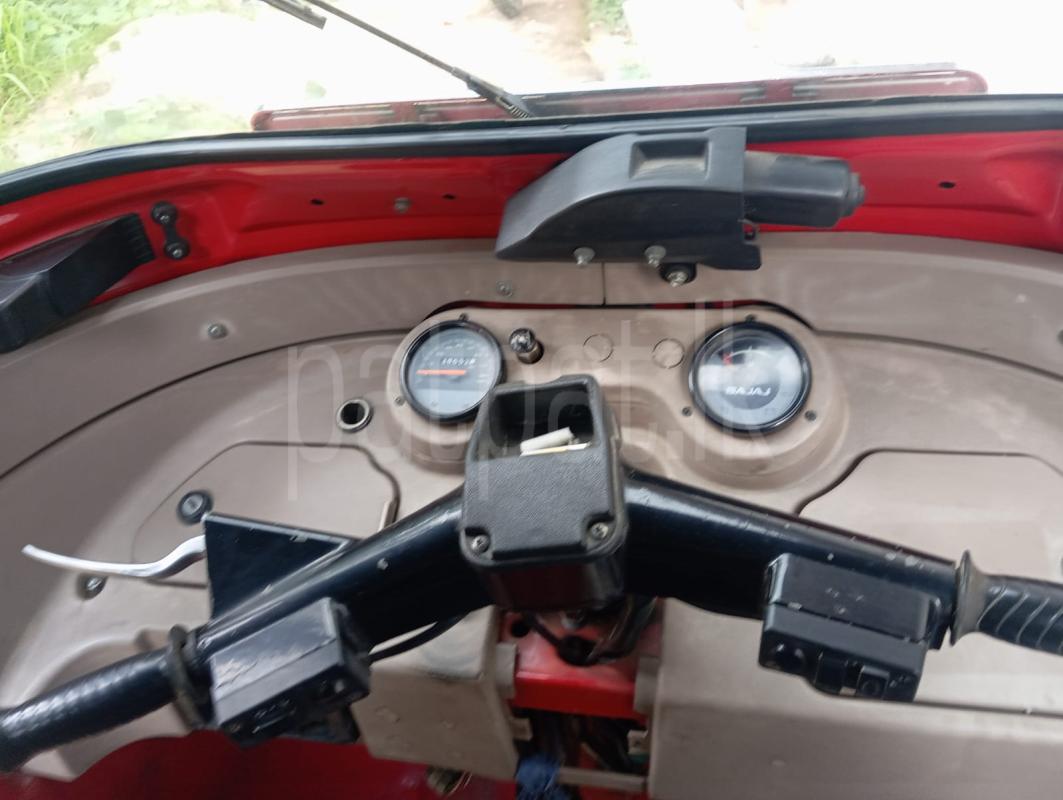 Bajaj Three Wheel 2015 - Used Three wheeler sale in Sri Lanka - patpat.lk