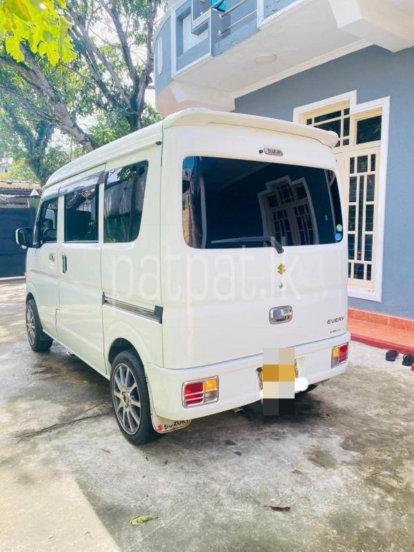 Advertisement image 1