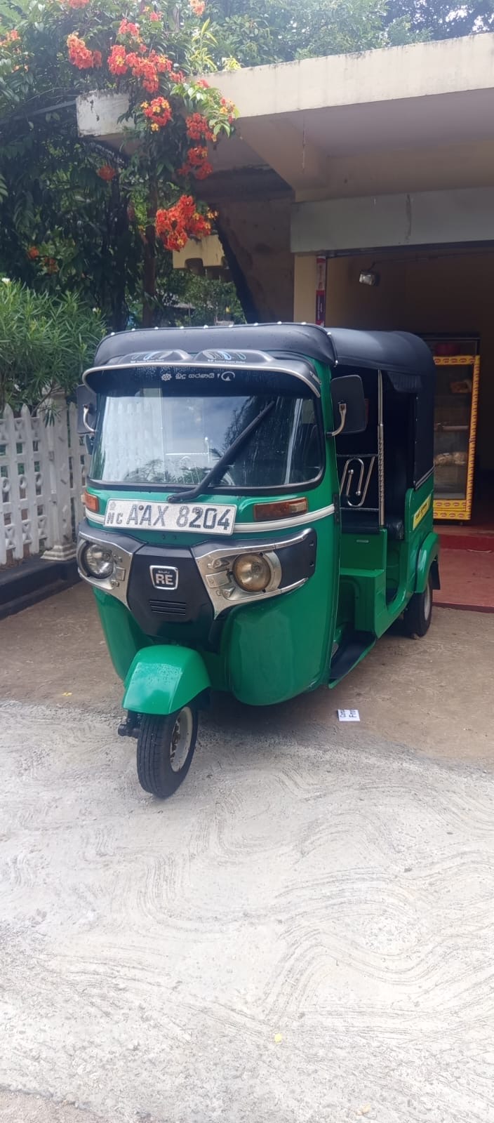 Bajaj 4 stroke 2015 - Used Three wheeler sale in Sri Lanka - patpat.lk