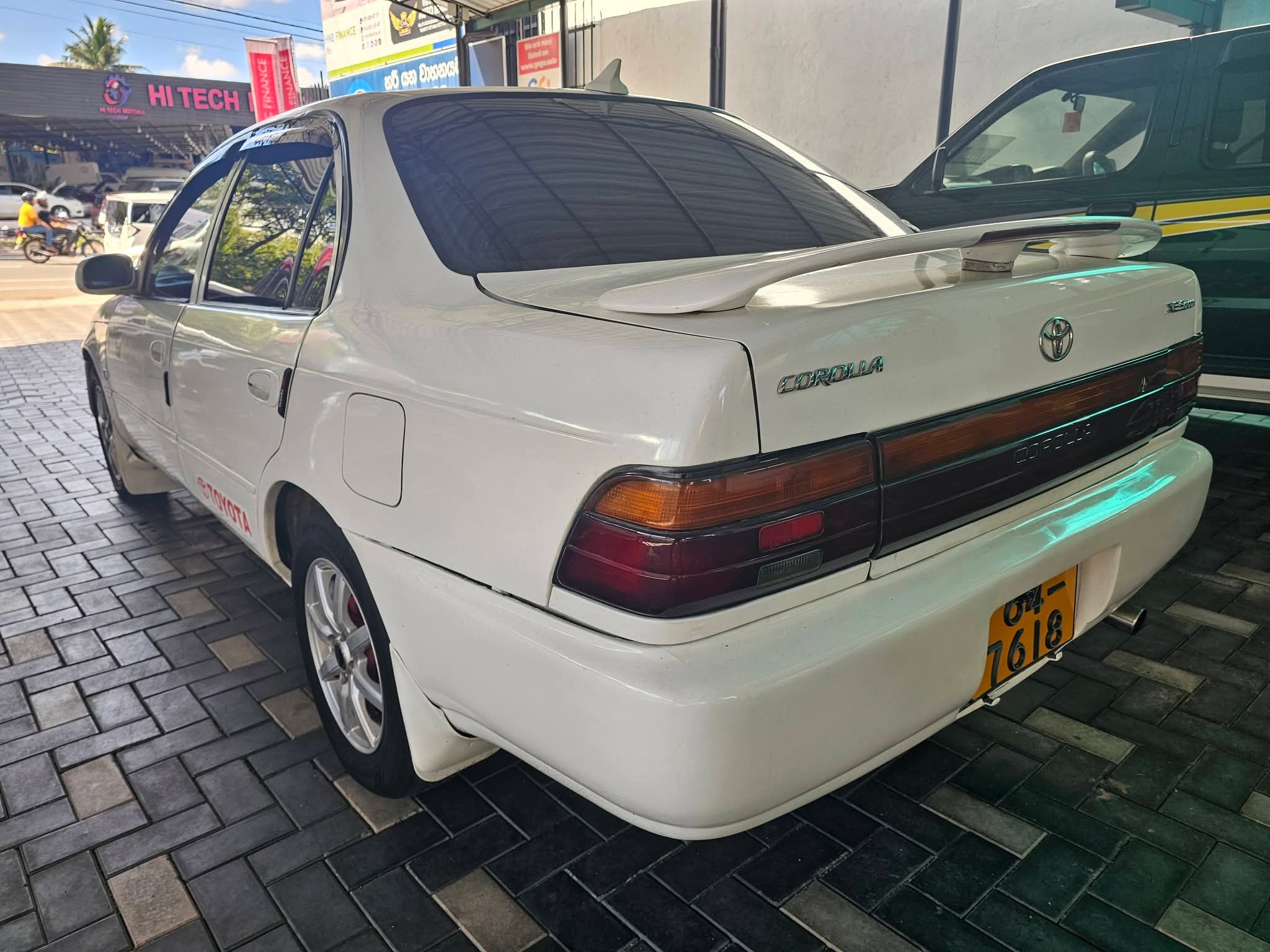 Toyota Corolla 1992 - பயன்படுத்தப்பட்டது கார் sale in Sri Lanka - patpat.lk