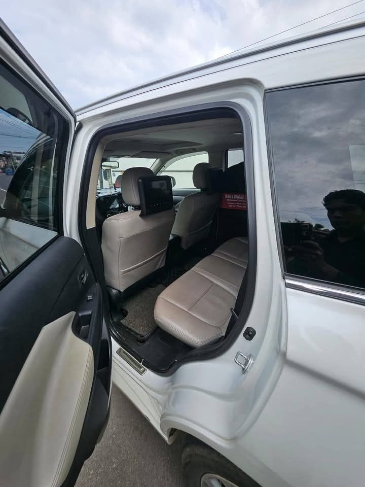Mitsubishi Outlander 2025 - சான்றளிக்கப்பட்டது SUV sale in Sri Lanka - patpat.lk