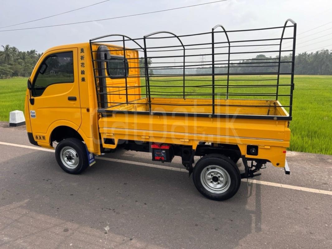 Advertisement image 4