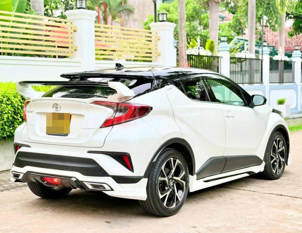 Toyota CHR 2018 - Used Car sale in Sri Lanka - patpat.lk