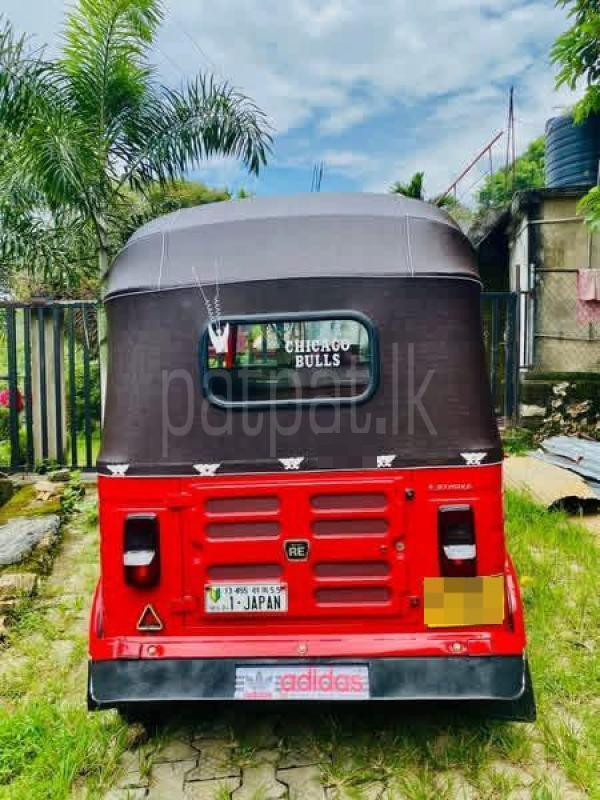 Bajaj Three Wheel 2015 - பயன்படுத்தப்பட்டது முச்சக்கர வண்டி sale in Sri Lanka - patpat.lk