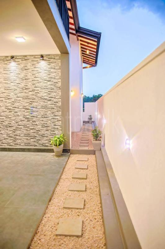 House for Sale in Athurugiriya ads-image-1