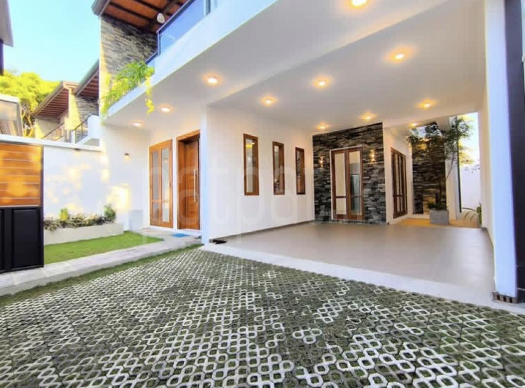 House for Sale in Malabe ads-image-1