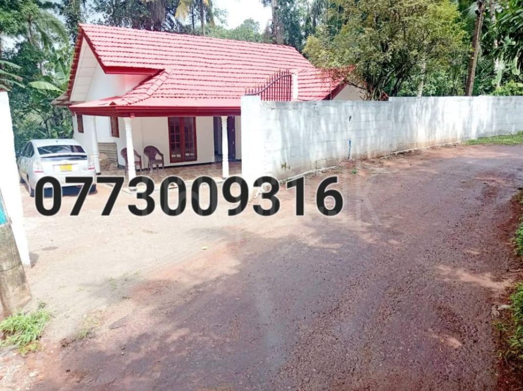 House for Sale in Gampaha ads-image-1