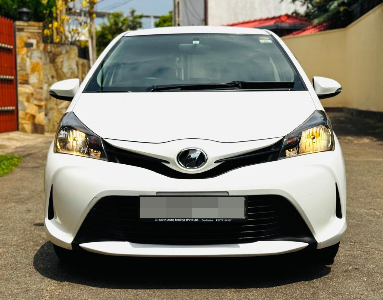 Toyota Vitz 2015 ads-image-1