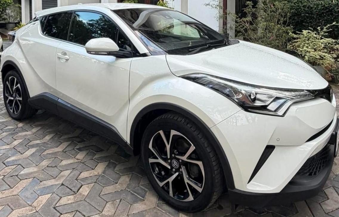 Toyota CHR 2017 - Used SUV sale in Sri Lanka - patpat.lk