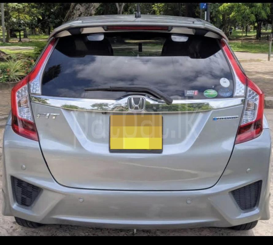 Honda Fit 2013 - භාවිතා කරන ලද කාර් sale in Sri Lanka - patpat.lk