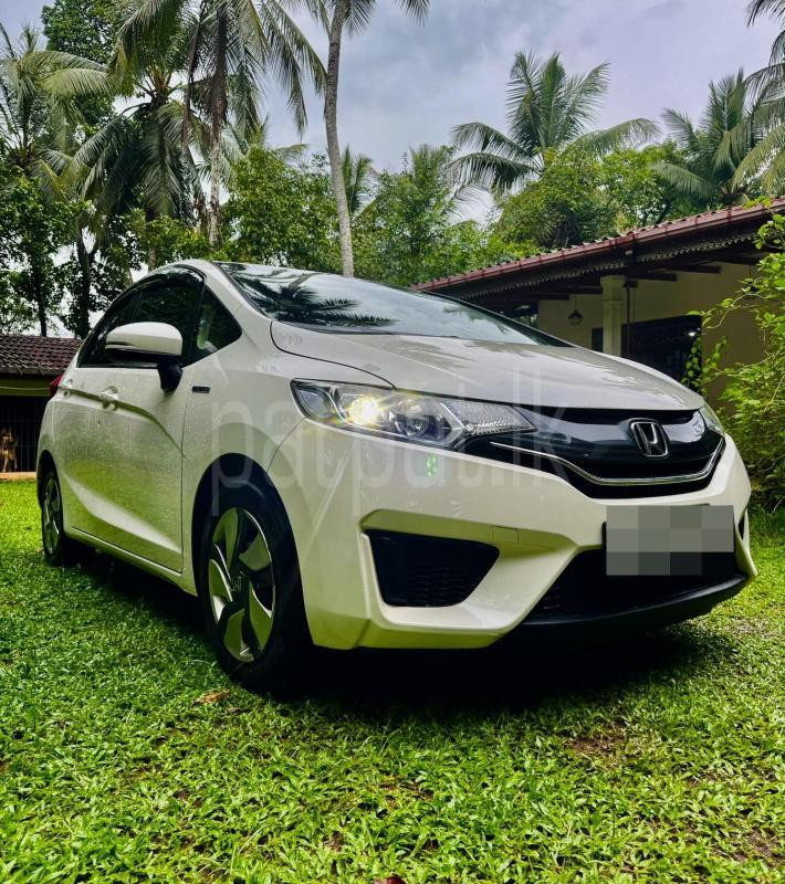 Honda Fit 2015 - Reconditioned Car sale in Sri Lanka - patpat.lk