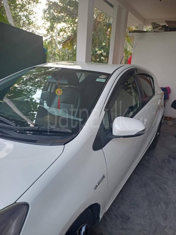 Toyota Aqua 2012 - Used Car sale in Sri Lanka - patpat.lk
