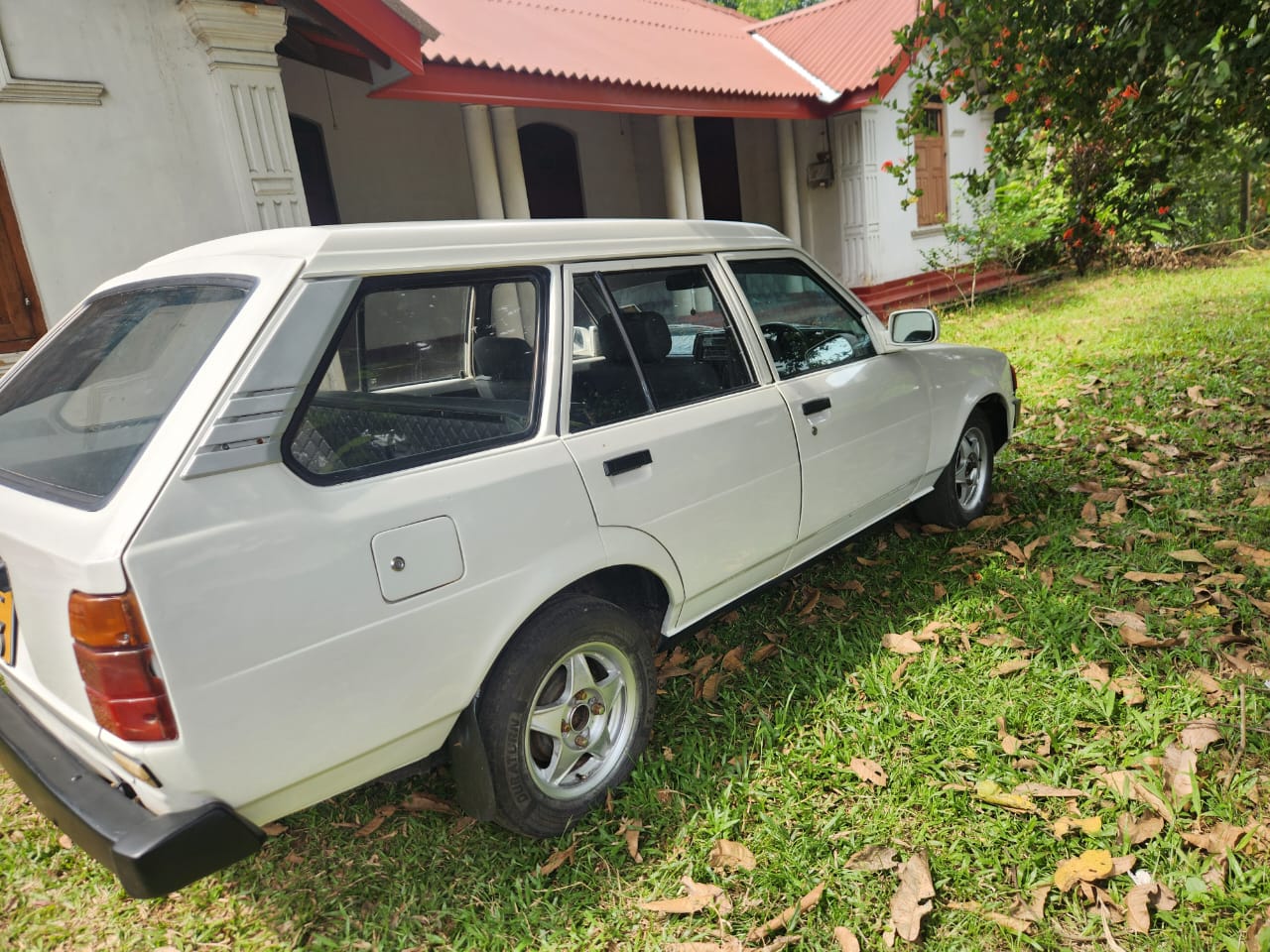 Toyota Corolla 1994 - பயன்படுத்தப்பட்டது கார் sale in Sri Lanka - patpat.lk