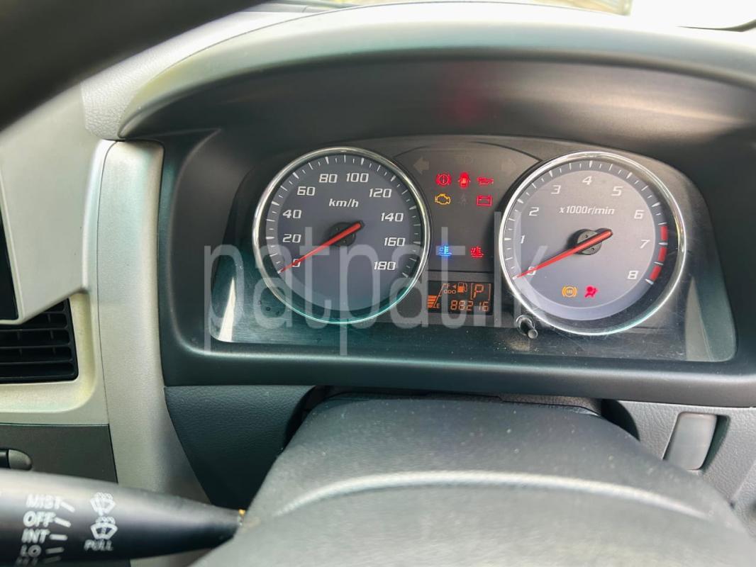 Perodua Elite 2011 - பயன்படுத்தப்பட்டது கார் sale in Sri Lanka - patpat.lk