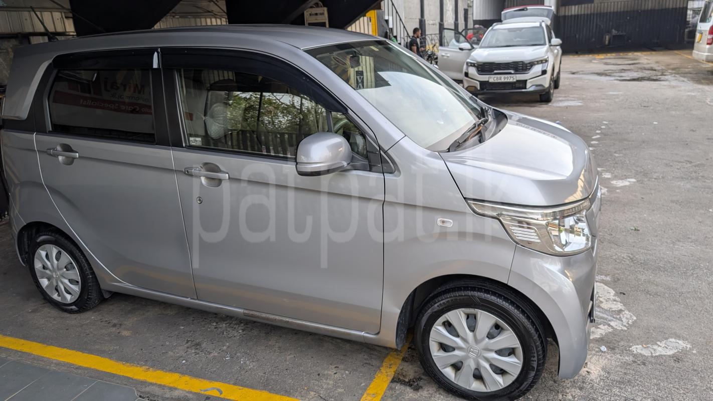 Honda N WGN 2016 - பயன்படுத்தப்பட்டது கார் sale in Sri Lanka - patpat.lk