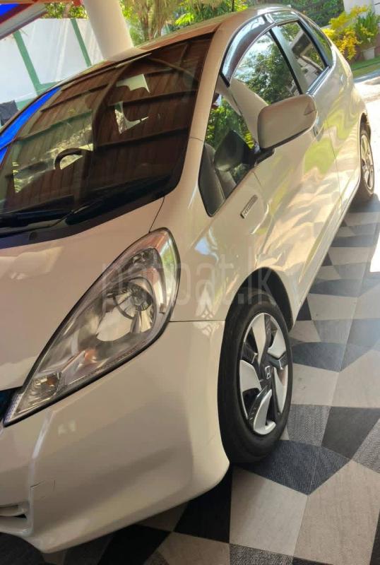 Honda Fit 2013 - பயன்படுத்தப்பட்டது கார் sale in Sri Lanka - patpat.lk