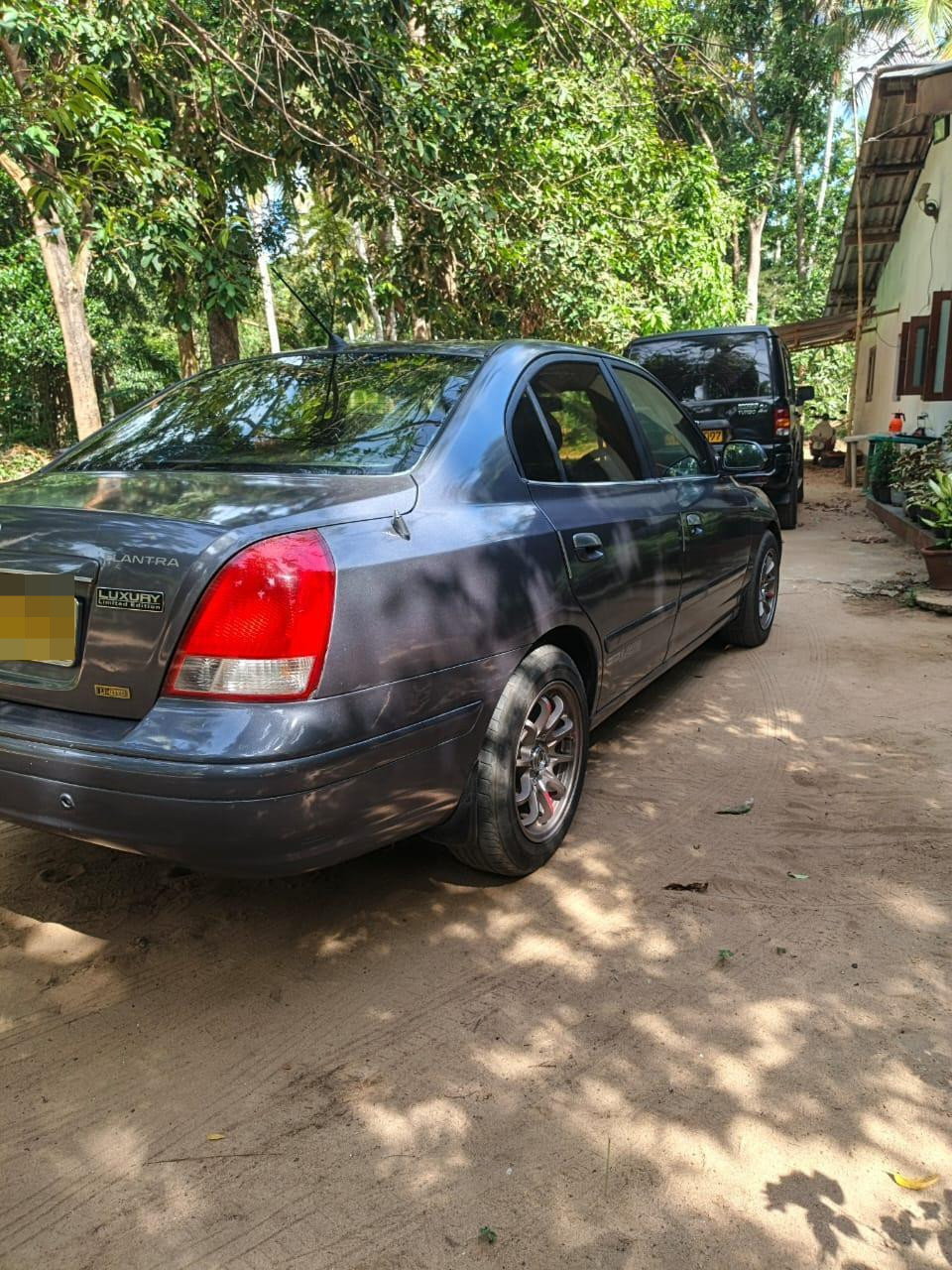 Hyundai Elantra 2002 - Used Car sale in Sri Lanka - patpat.lk