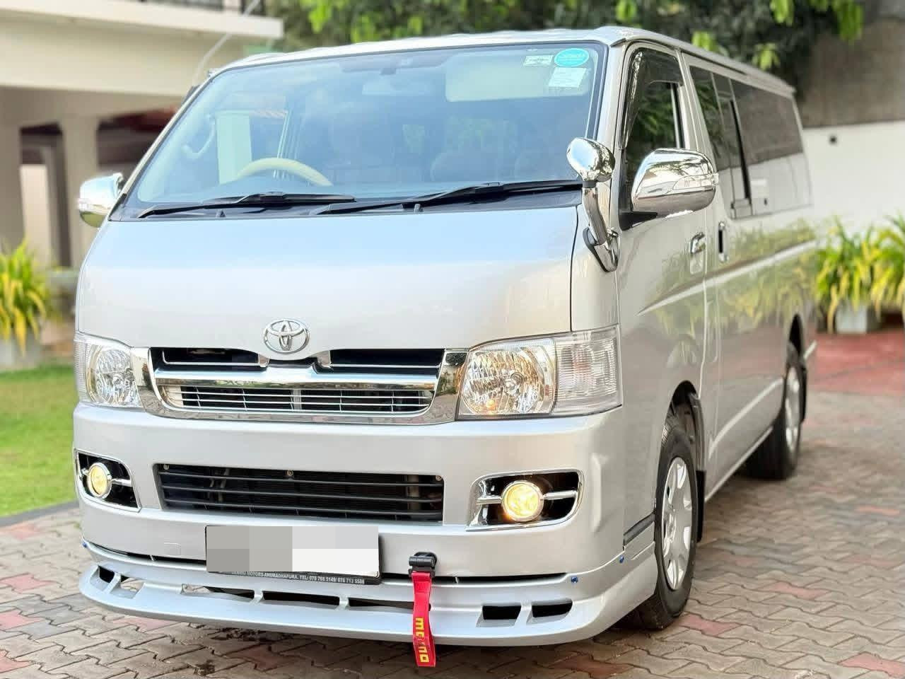 Toyota Hiace 2007 - பயன்படுத்தப்பட்டது வேன் sale in Sri Lanka - patpat.lk