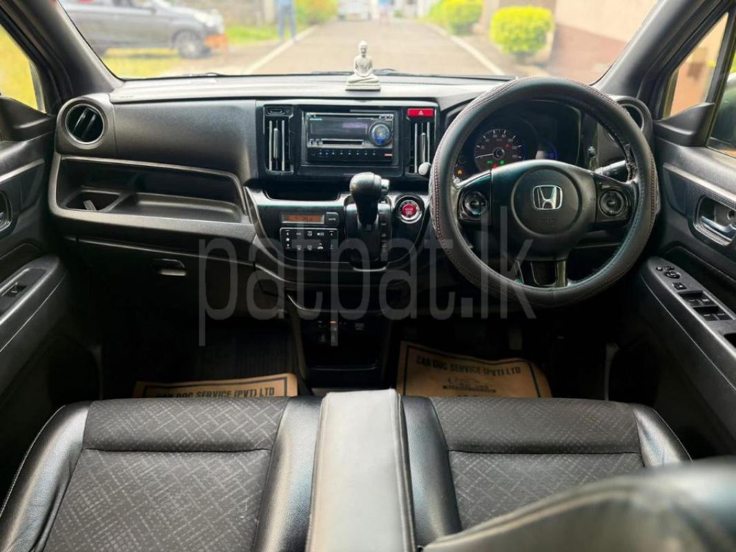 Advertisement image 3