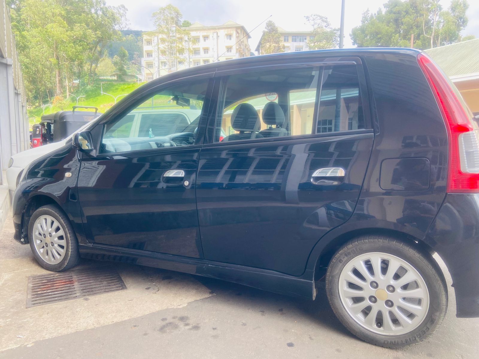 Perodua Elite 2011 - Used Car sale in Sri Lanka - patpat.lk