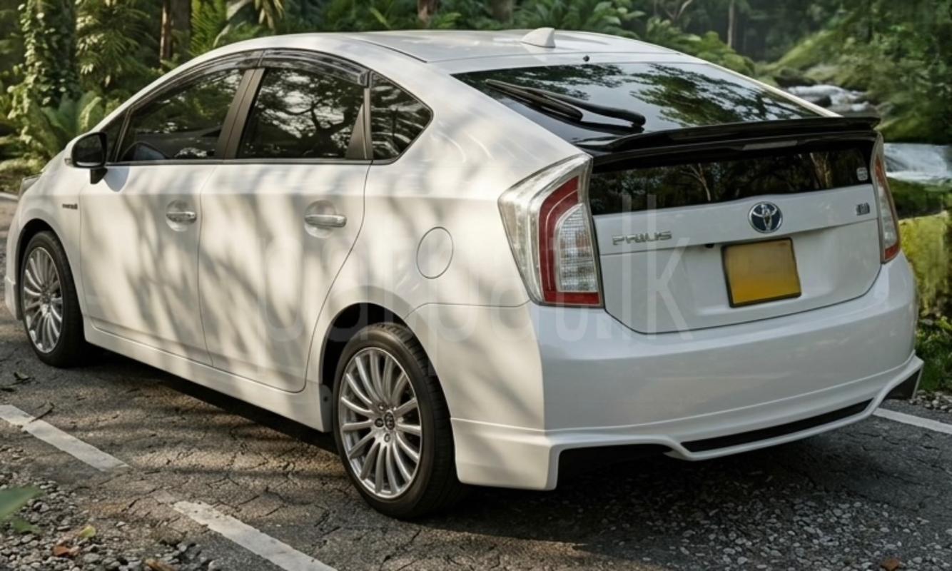 Toyota Prius 2013 - Used Car sale in Sri Lanka - patpat.lk