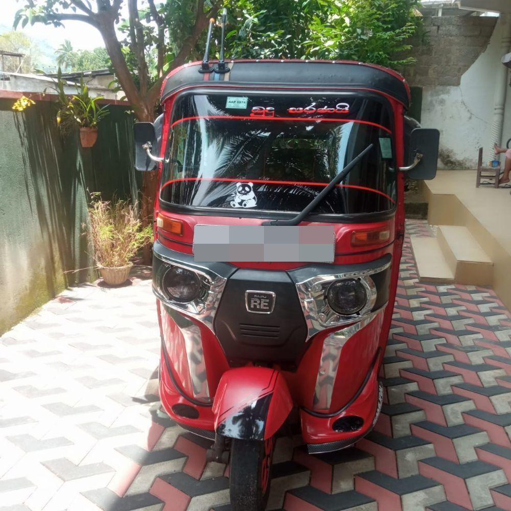 Bajaj Three Wheel 2014 ads-image-1