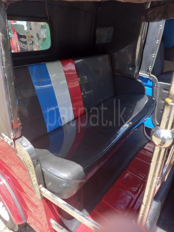 Bajaj Three Wheel 2007 - பயன்படுத்தப்பட்டது முச்சக்கர வண்டி sale in Sri Lanka - patpat.lk